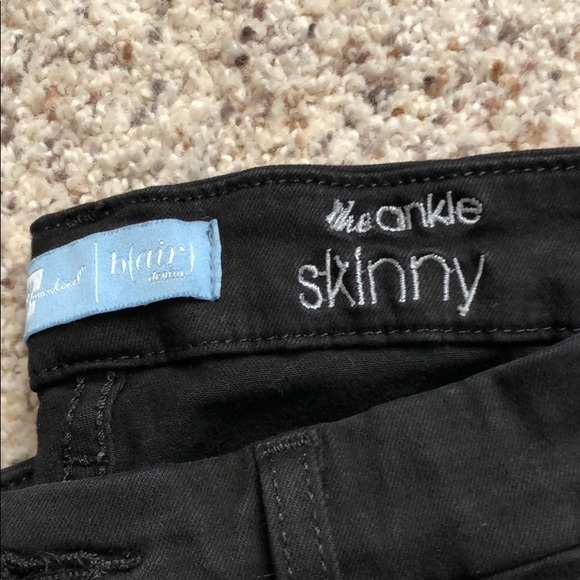 7 For All Mankind b(air) Ankle Skinny Jeans - Picture 2 of 6